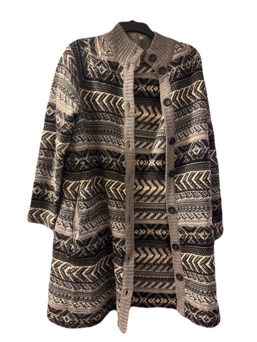 Cozy Patterned Knit Cardigan Sweater - Black & Cream